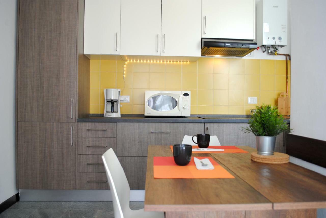 Bnbook - Galbiati Flat Лиссоне Экстерьер фото